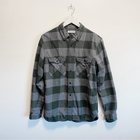 EVERLANE Men’s Brushed Flannel Green & Gray Plaid Button Down Shirt M Medium - Picture 1 of 6